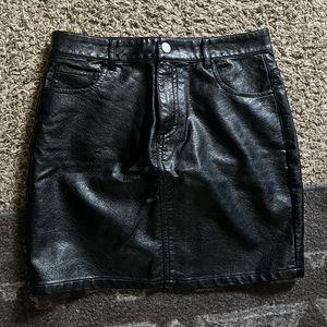 leather skirt